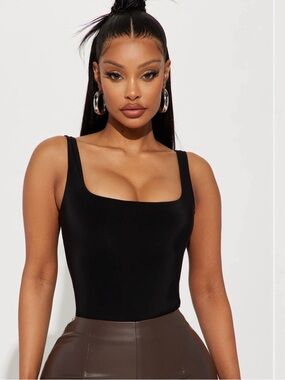 Classic Black Square-Neck body